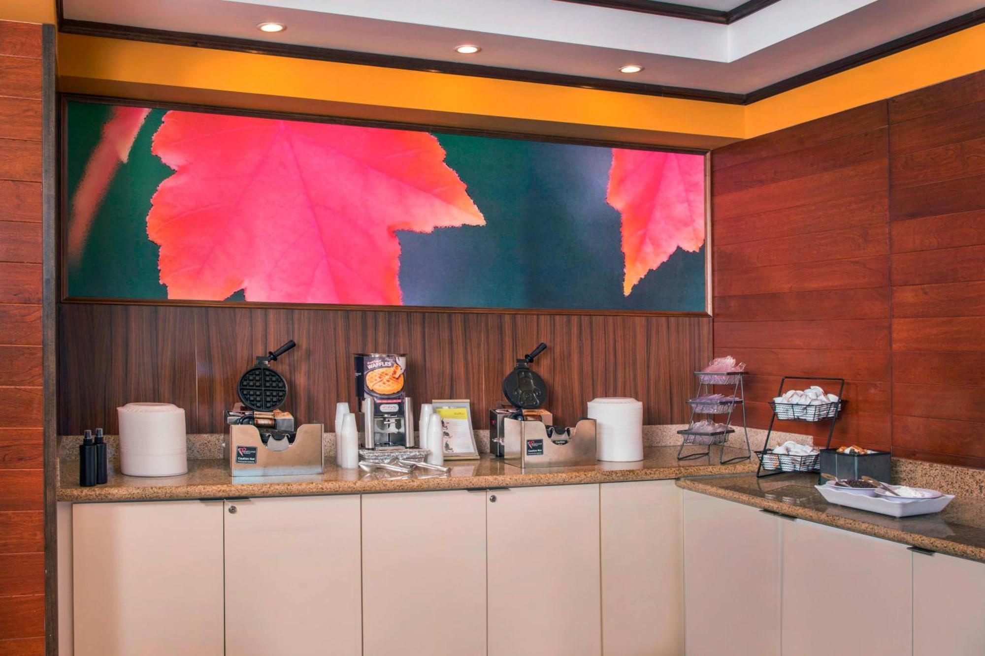 Fairfield Inn & Suites By Marriott Williamsburg Restaurante foto